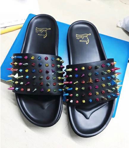 Picture of Christian Louboutin Slippers _SKU39815243452053
